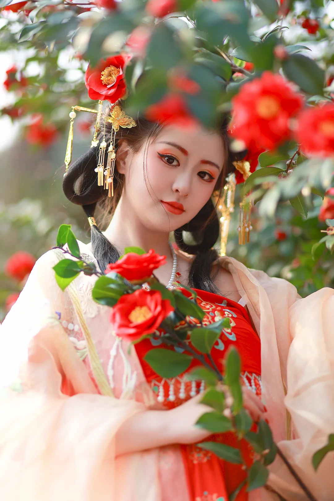 [YITUYU艺图语]2023.08.16 山茶晚照 不可爱的禾禾喵[26+1P/497MB]