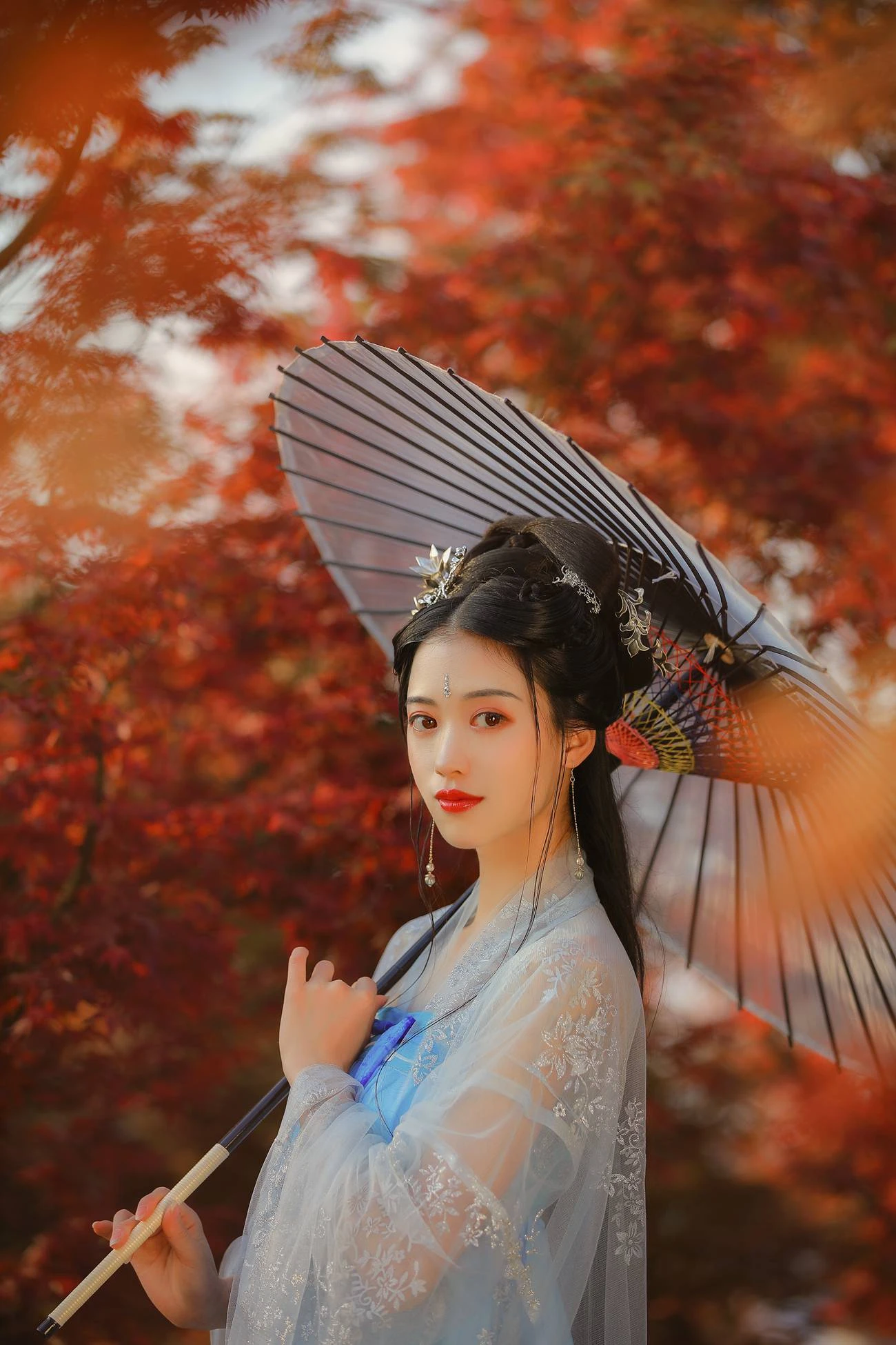 [YITUYU艺图语] 2021.08.23 秋枫萧瑟 吉祥祥 [25P/608MB]