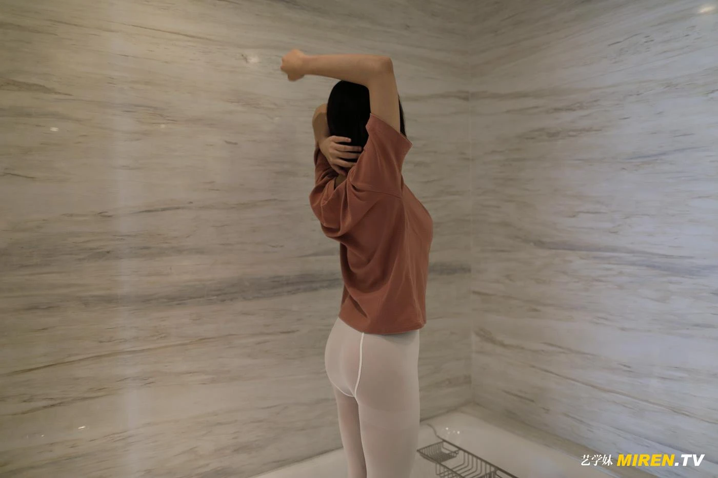 [ROSI艺XUE妹]2020.02.06 NO.069[62+1P/44.9M]