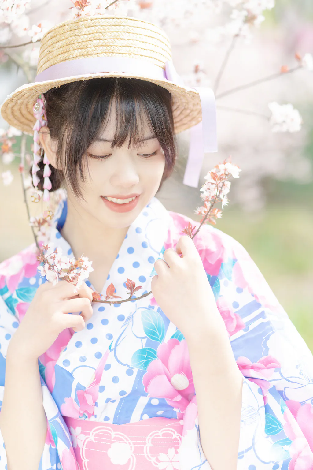 [YITUYU艺图语]2023.02.08 春日花和服 泉泉[31+1P/159MB]