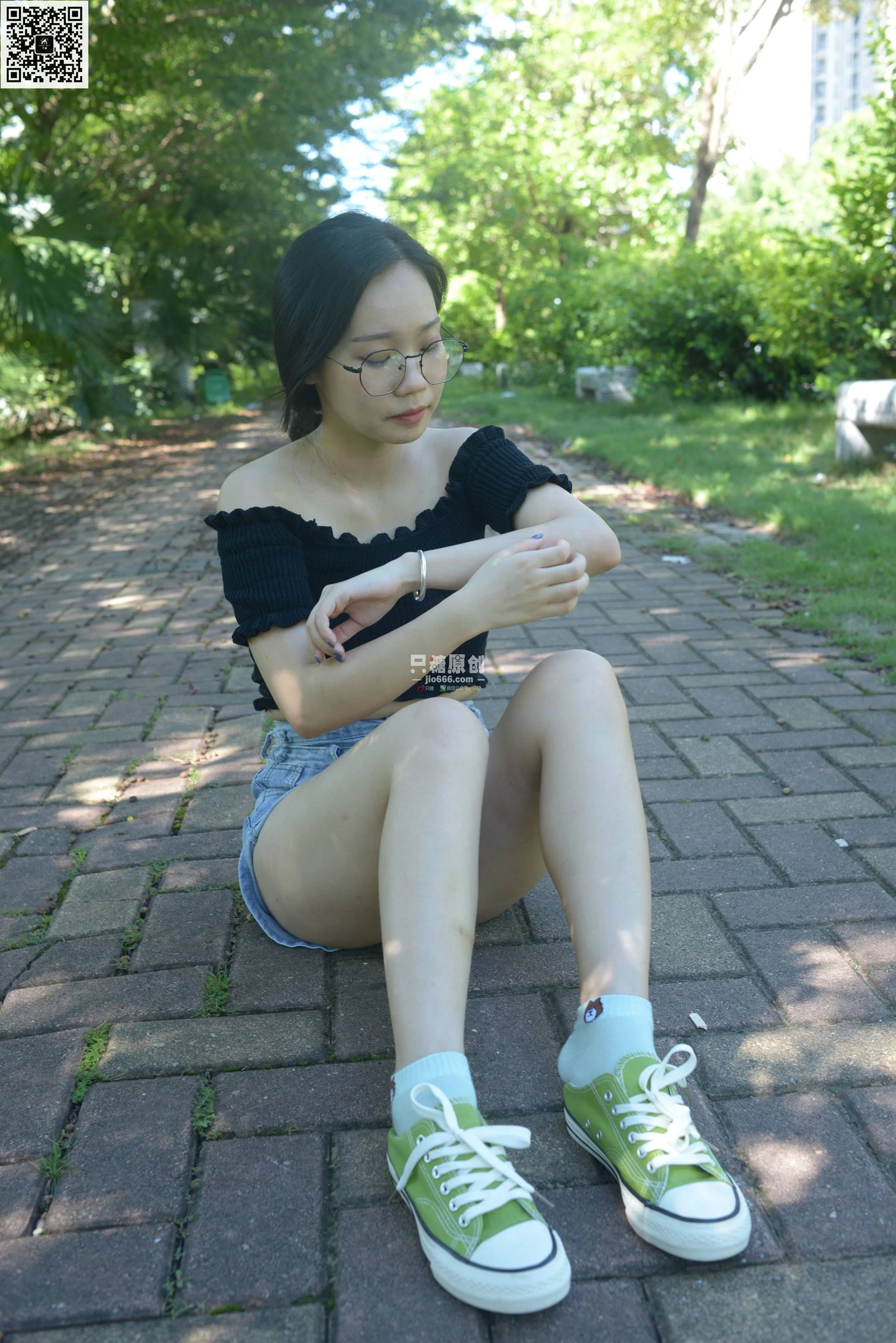 只糖棉袜 NO.504 小美 – 温柔的好天气 [146P/1V/972MB]