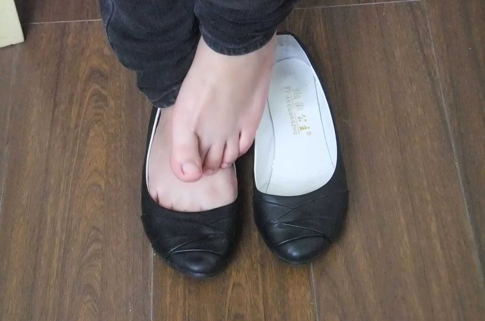 自由摄影 No.146 脚痒 [48P/58MB]