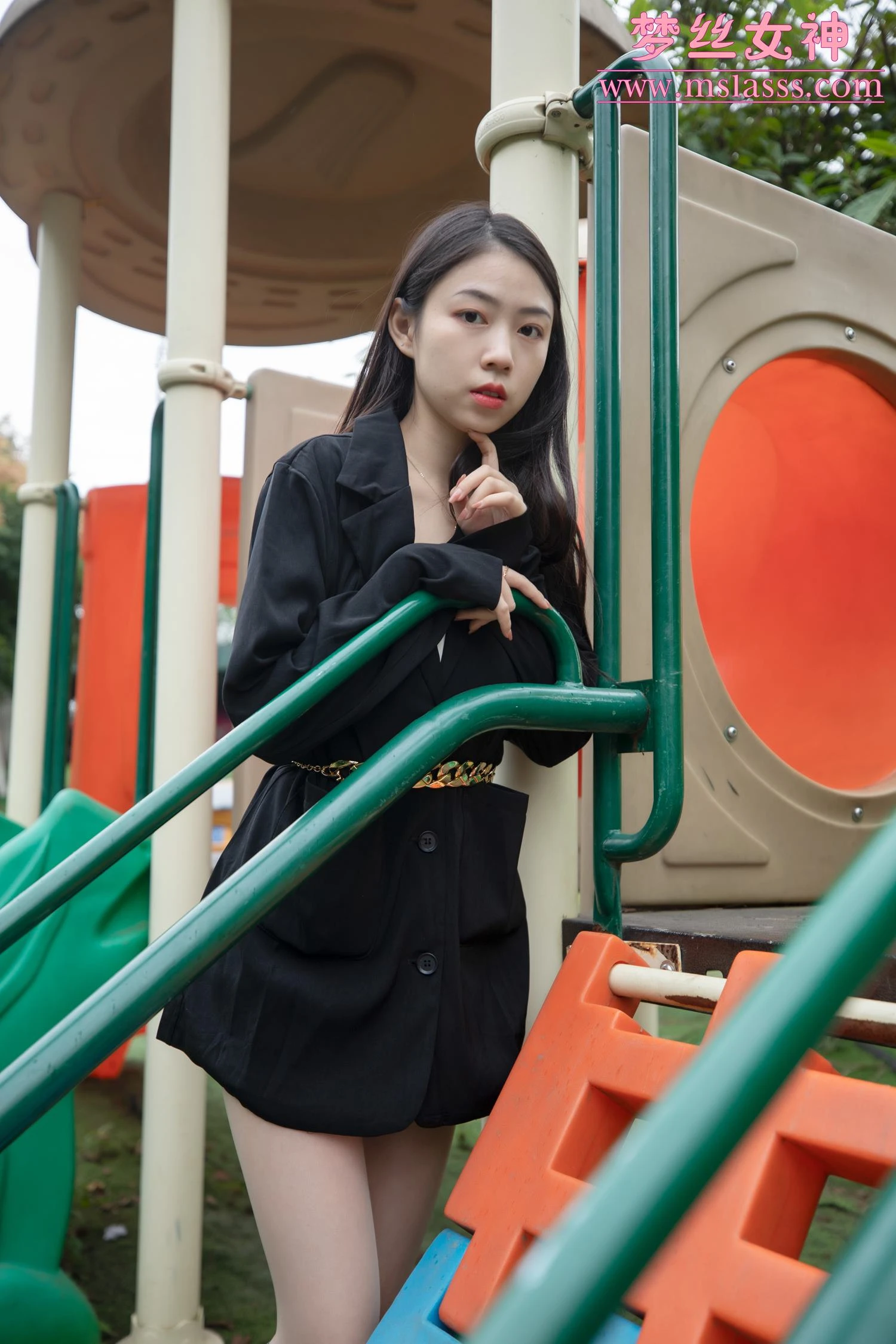 [MSLASS梦丝女神]2021.10.21 新模超细腿 娜贝儿[40P/206MB]