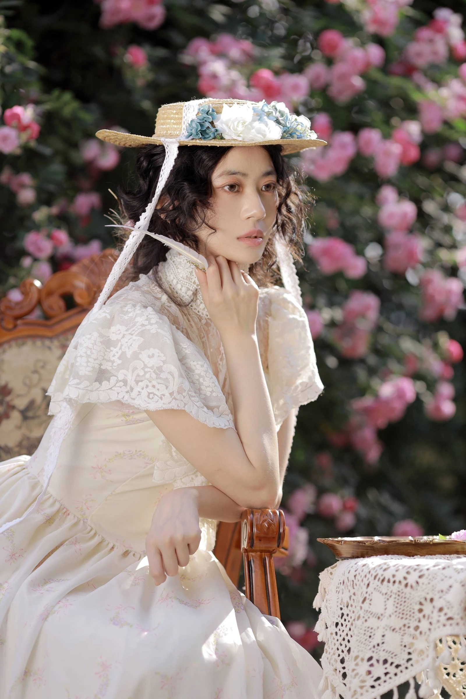 [YITUYU艺图语]2022.10.24 蔷薇 Elikaka[24+1P/268MB]