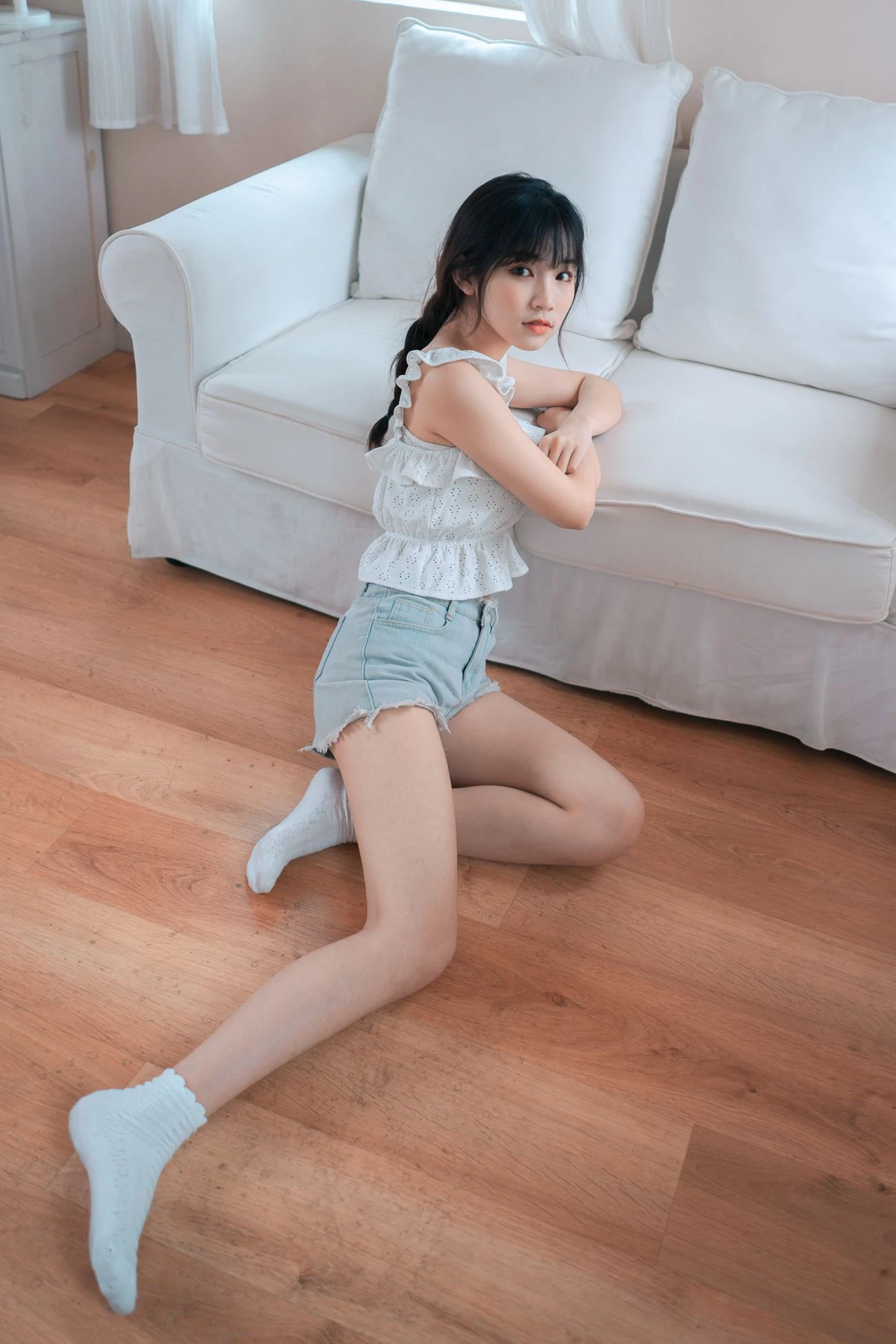 [YITUYU艺图语] 2021.11.03 休息日 阿桐 [23P/166MB]