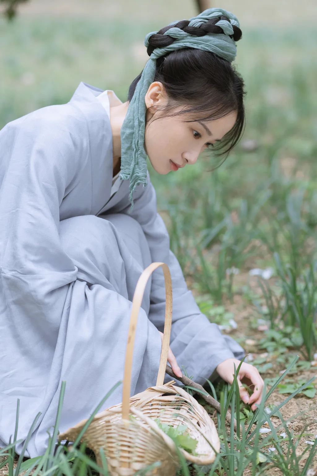 [YITUYU艺图语]2022.11.25 王宝钏挖野菜 眸小妖[28+1P/262MB]
