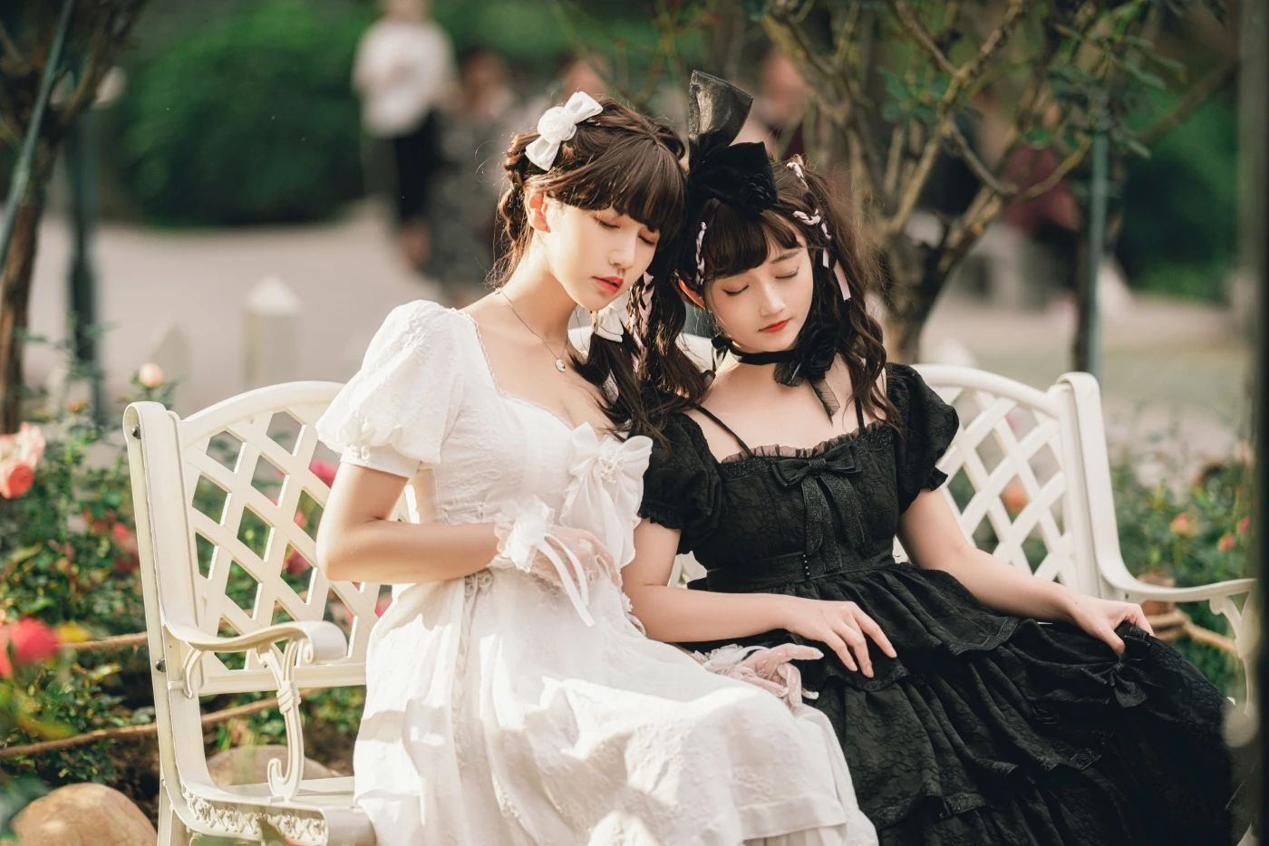 [YITUYU艺图语] 2022.06.08 黑白双子 关关之猪w [26P/559MB]