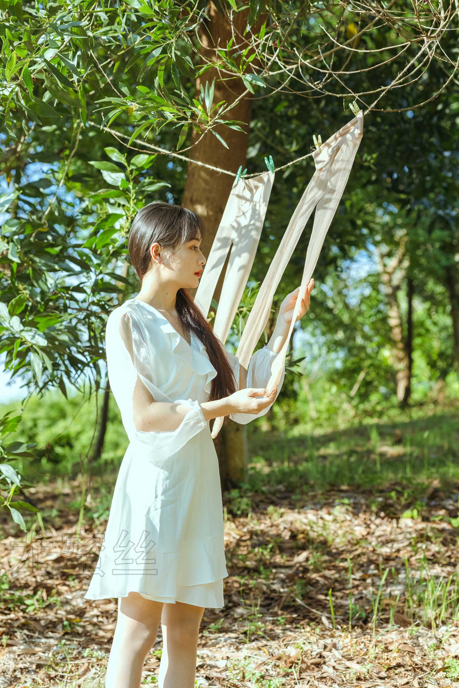 尤蜜丝 NO.075 穿搭推广展示图集[114P/1.32GB]