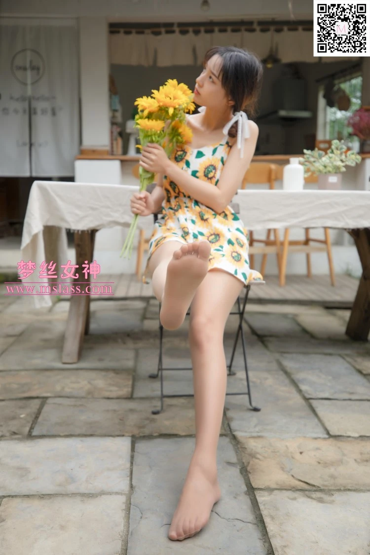 [MSLASS梦丝女神]2020.09.14 玥玥《村落》[54+1P/358M]
