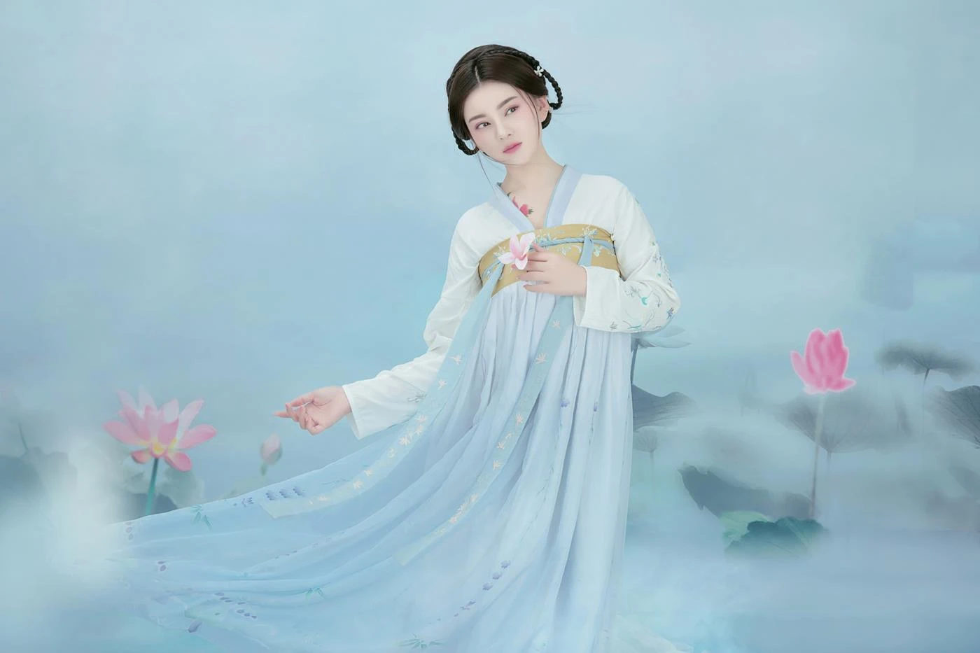 [YITUYU艺图语] 2022.01.10 荷间意 琴宝 [24P/317MB]