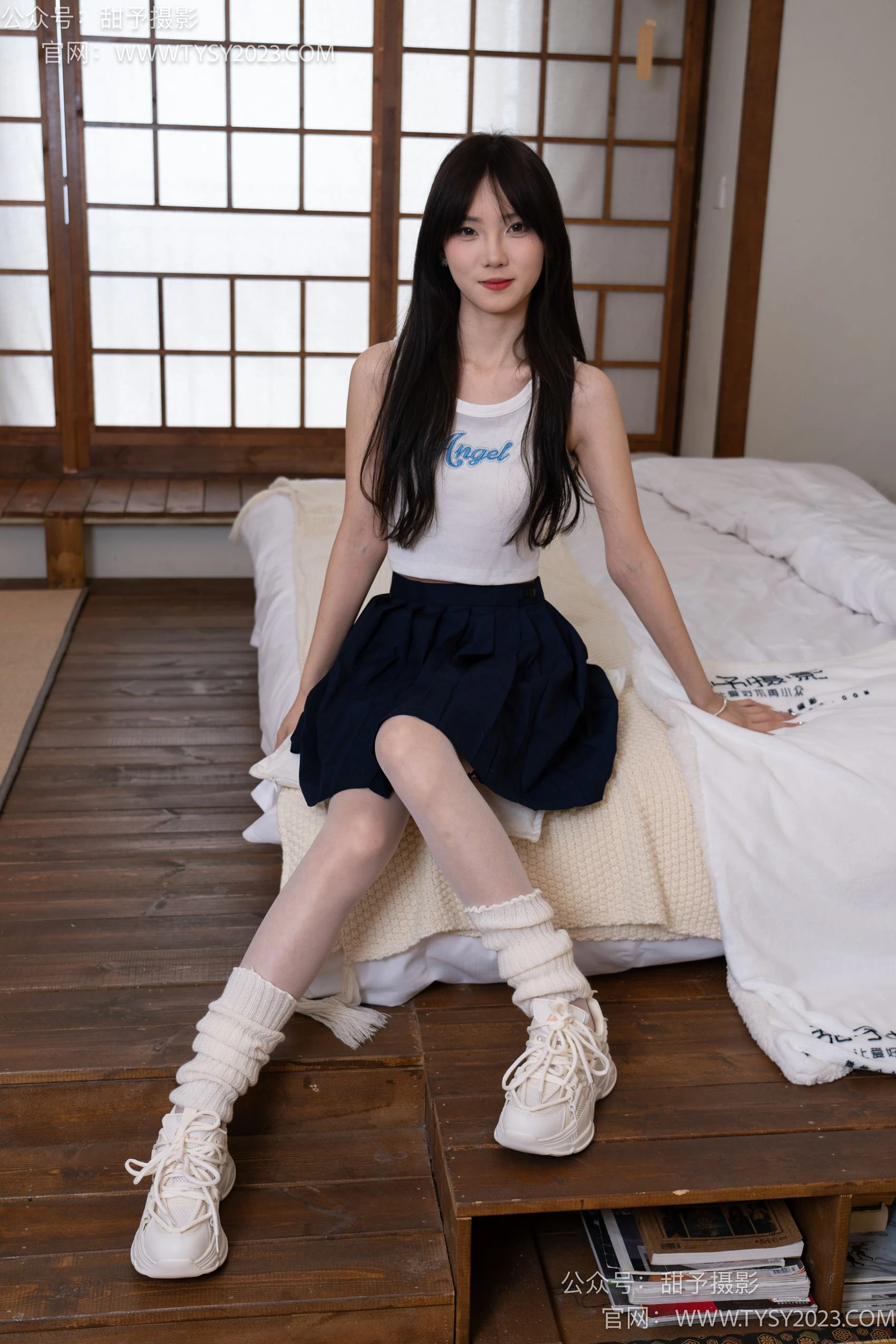 甜予摄影 NO.018 璇璇-运动鞋、白丝[131P/2V/10.0GB]