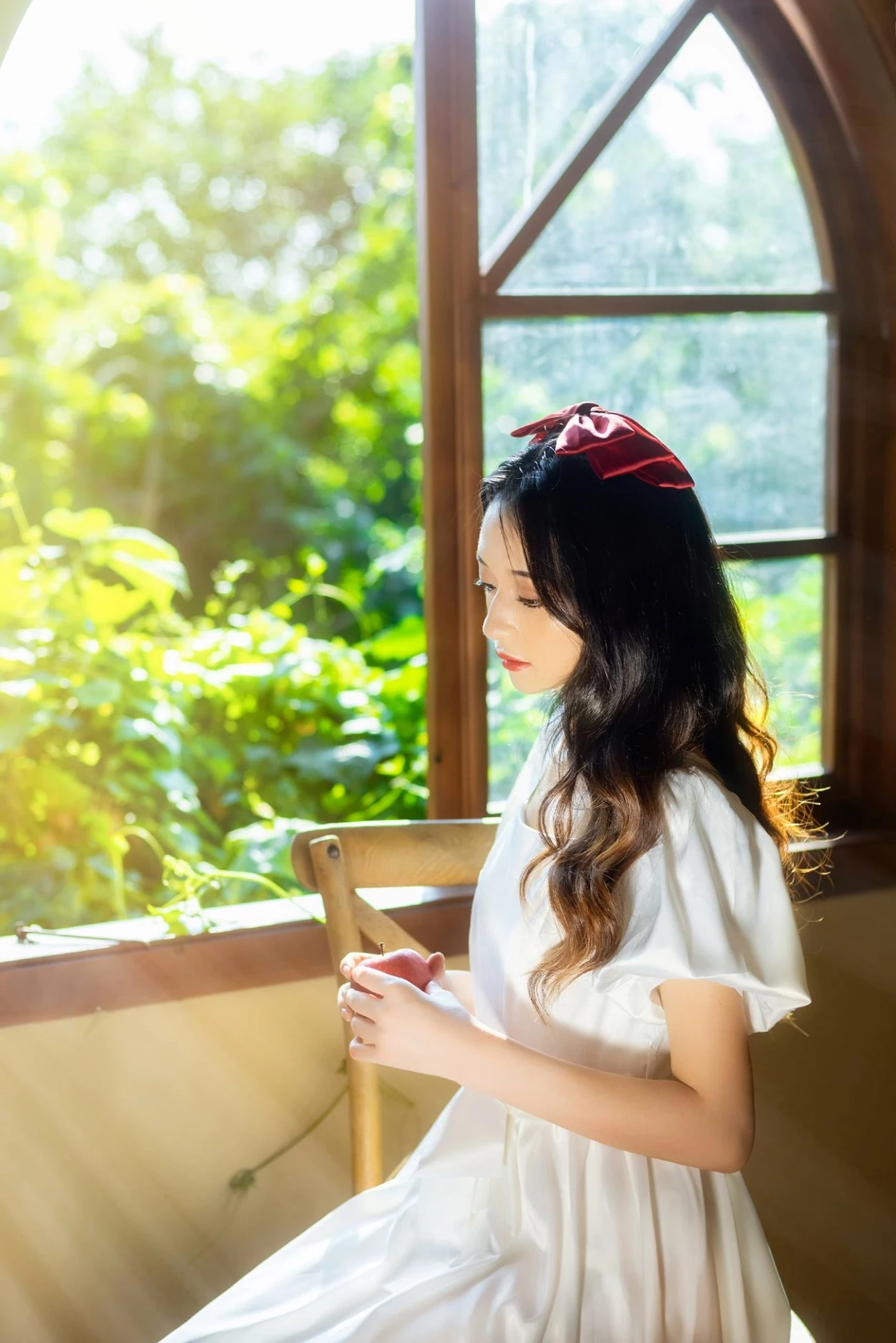 [YITUU艺图语] 2022.03.09 在逃白雪公主 白雪 [27P/132MB]