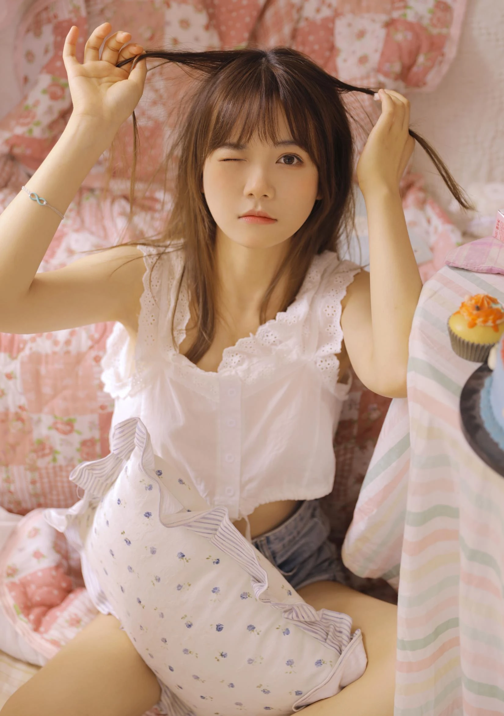 [YITUYU艺图语]2022.10.27 草莓少女 甜甜[21+1P/175MB]