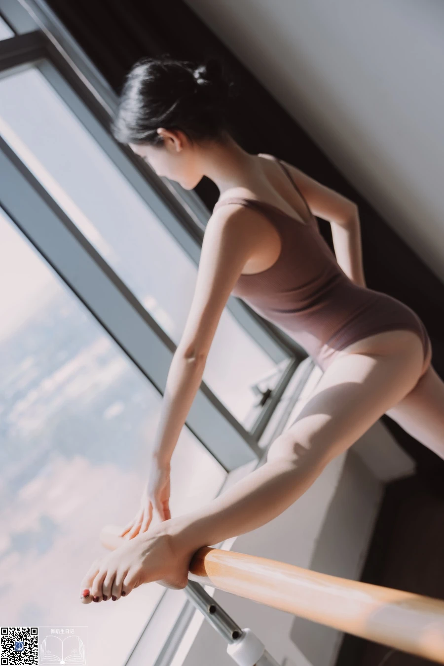 [GALLI嘉丽]舞蹈生日记 046 – 珊珊 [40P/295MB]