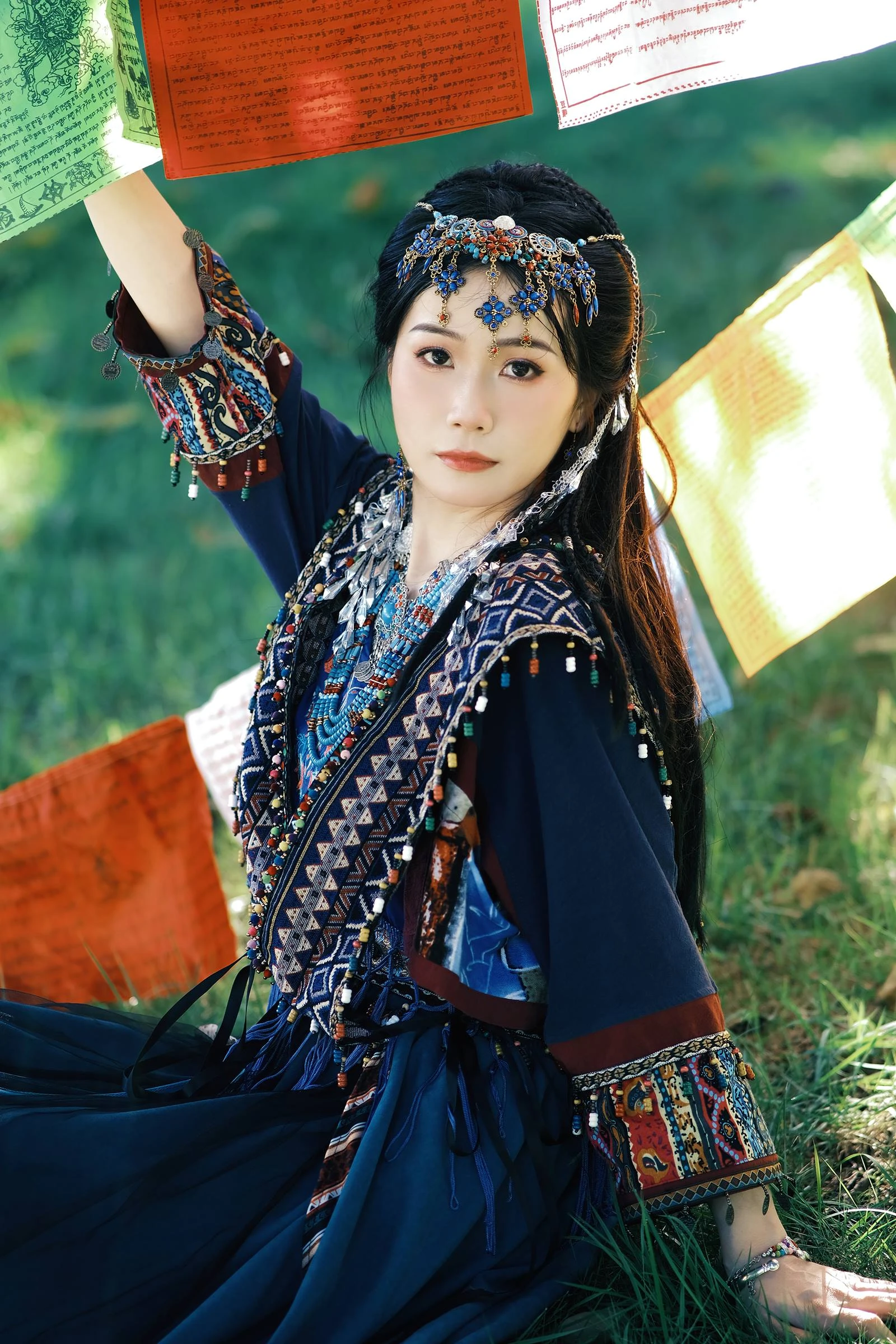 [YITUYU艺图语]2022.09.19 苗疆少女 cc[26+1P/219MB]