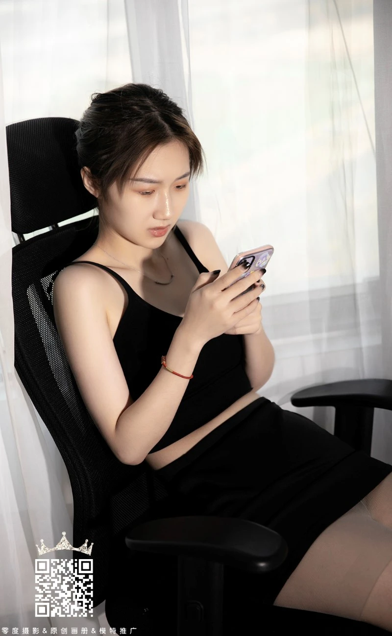 [零度摄影] NO.098 兼职模特 杨彤 [44P/36MB]