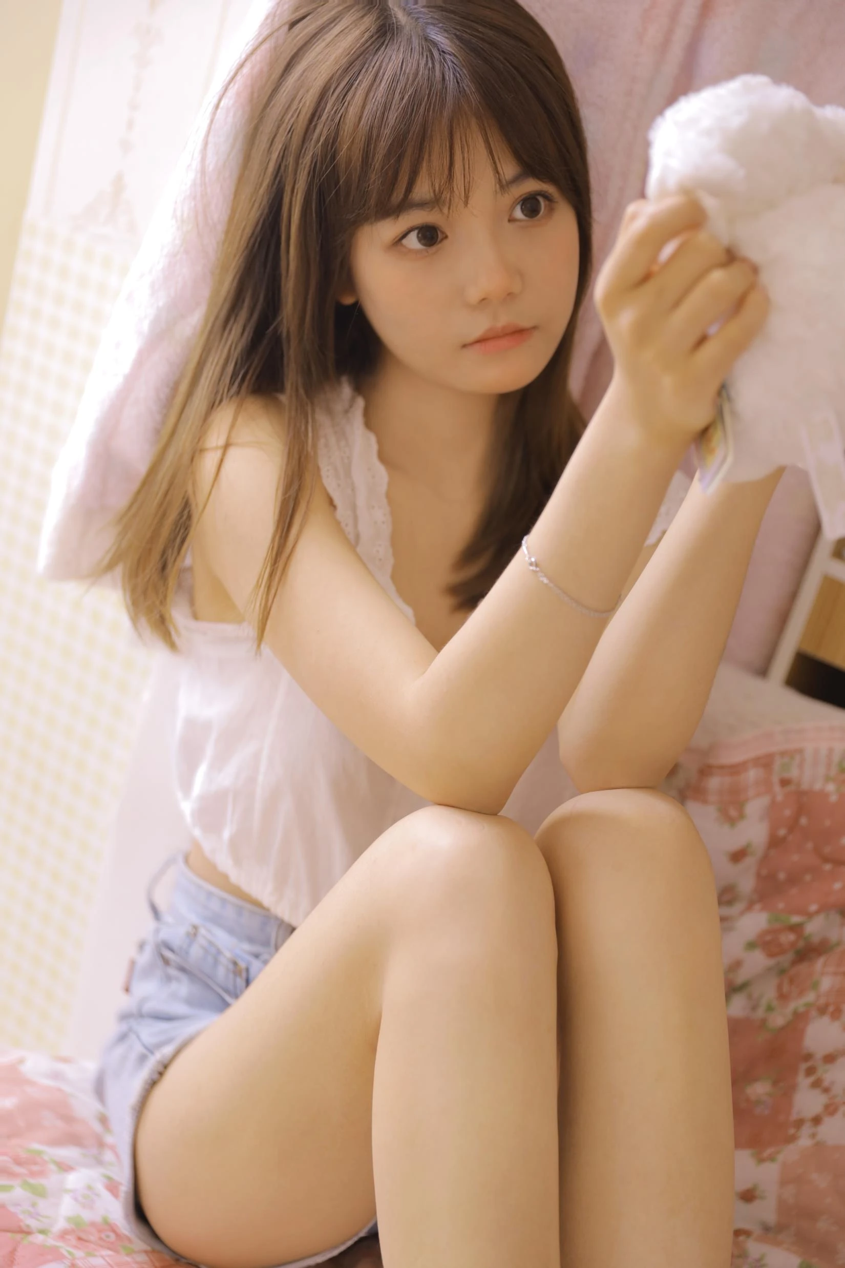 [YITUYU艺图语]2022.10.27 草莓少女 甜甜[21+1P/175MB]