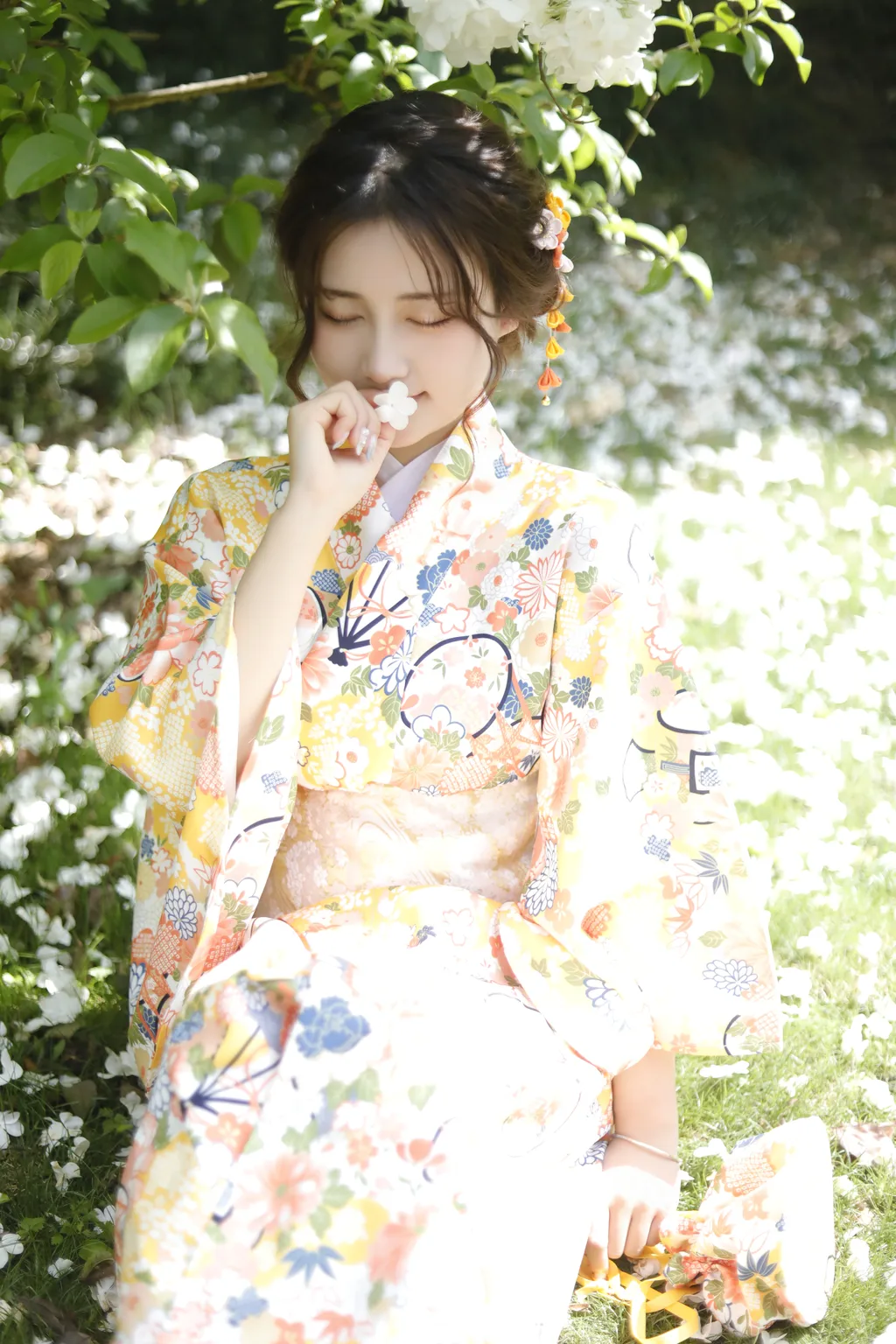 [YITUYU艺图语]2022.12.19 绣球花少女 3F-WX[23+1P/445MB]