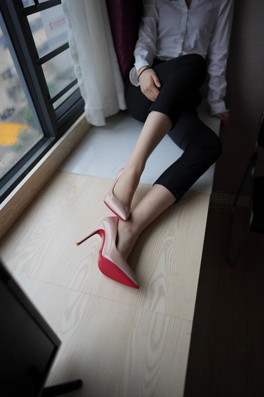 [kittyWawa袜小喵]KT284 窗台 [88+1P/96MB]