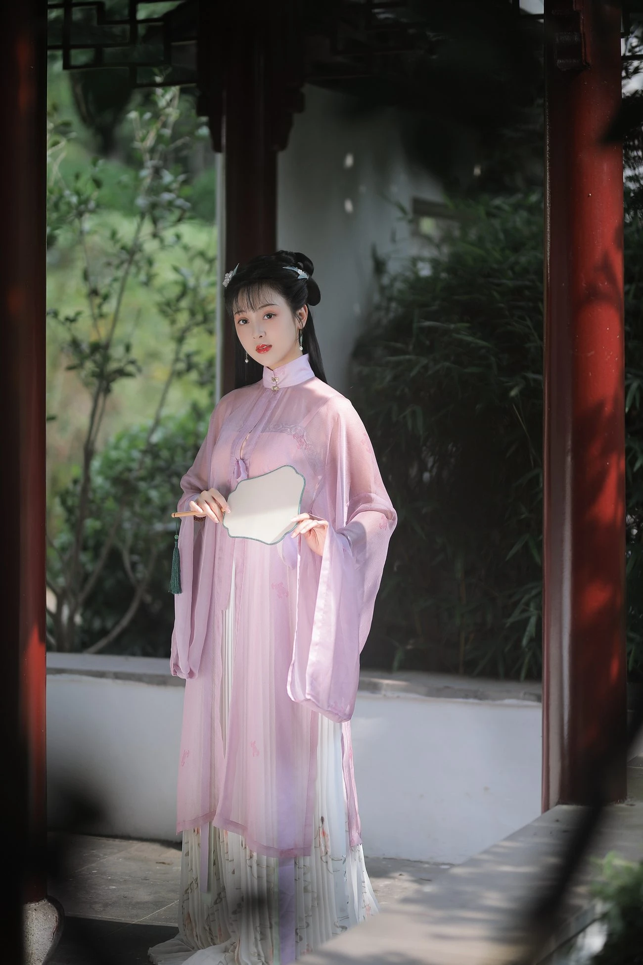 [YITUYU艺图语] 2021.08.25 春来弱柳新 煜月 [31P/644MB]