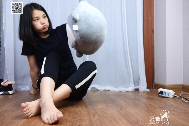 [只糖棉袜]NO.038 林萌 – 热带的风与想念 [177P/581MB]