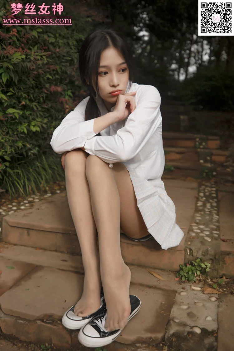[MSLASS梦丝女神] 2020-04-03 小苏琪 姓感的小嘴唇 [70P/514M]