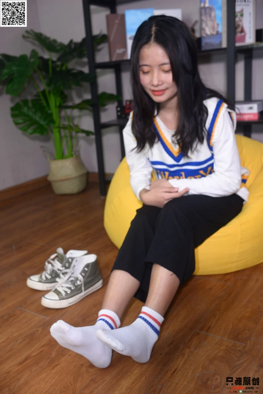[只糖棉袜]NO.198 周子琪 陷落美好 [175P/1V/873MB]