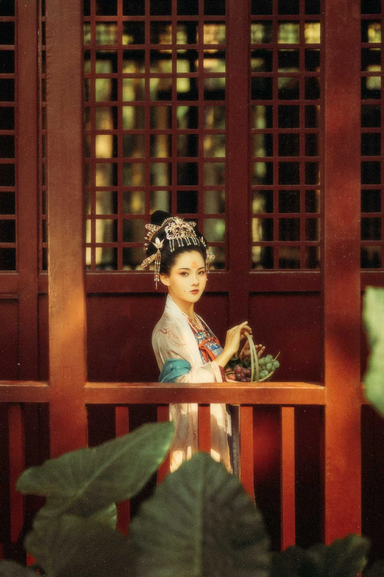 [YITUYU艺图语] 2021.08.27 花想容 媛媛 [27P/364MB]