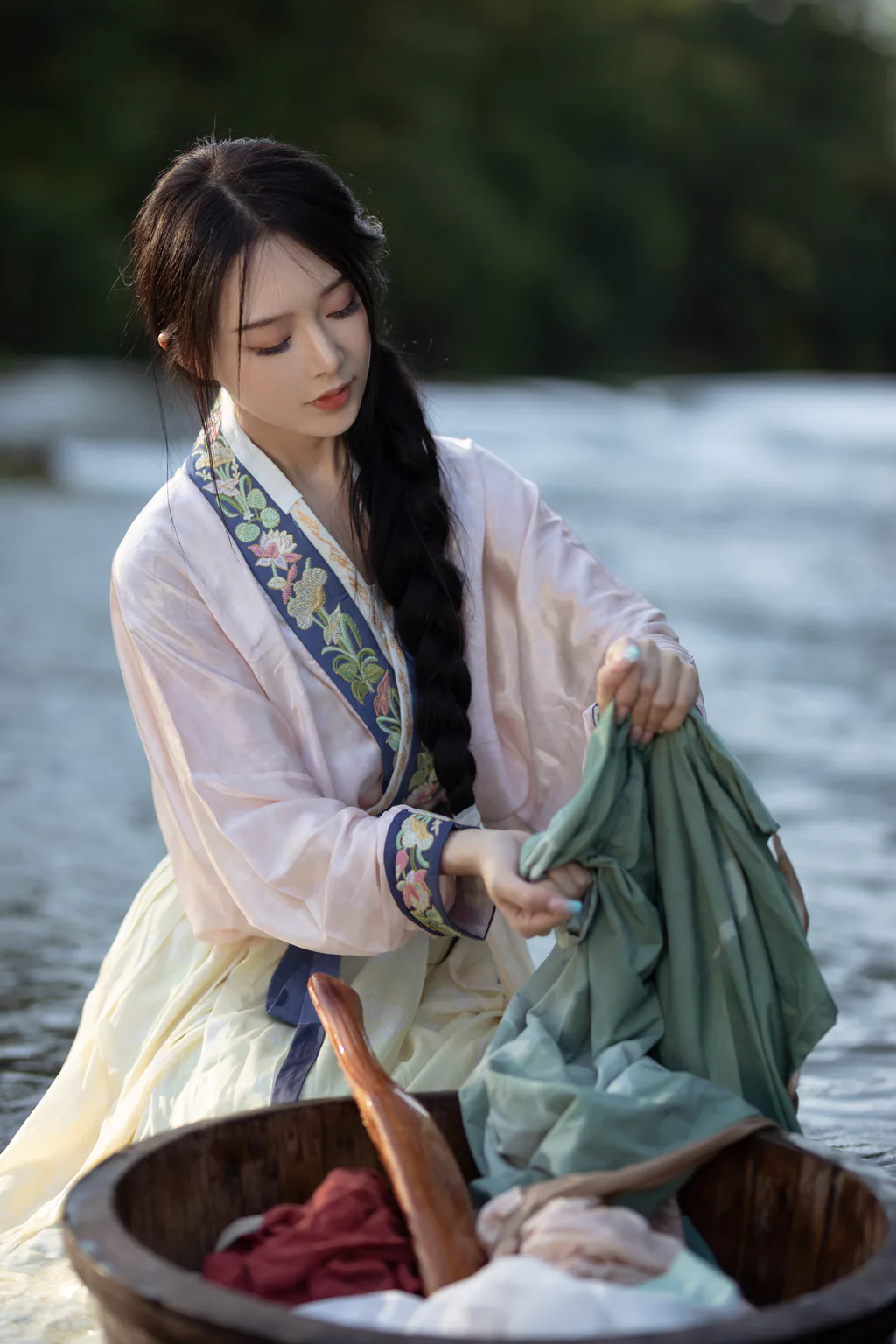 [YITUYU艺图语]2023.04.17 得闲 素昧在路上 [23+1P/306MB]