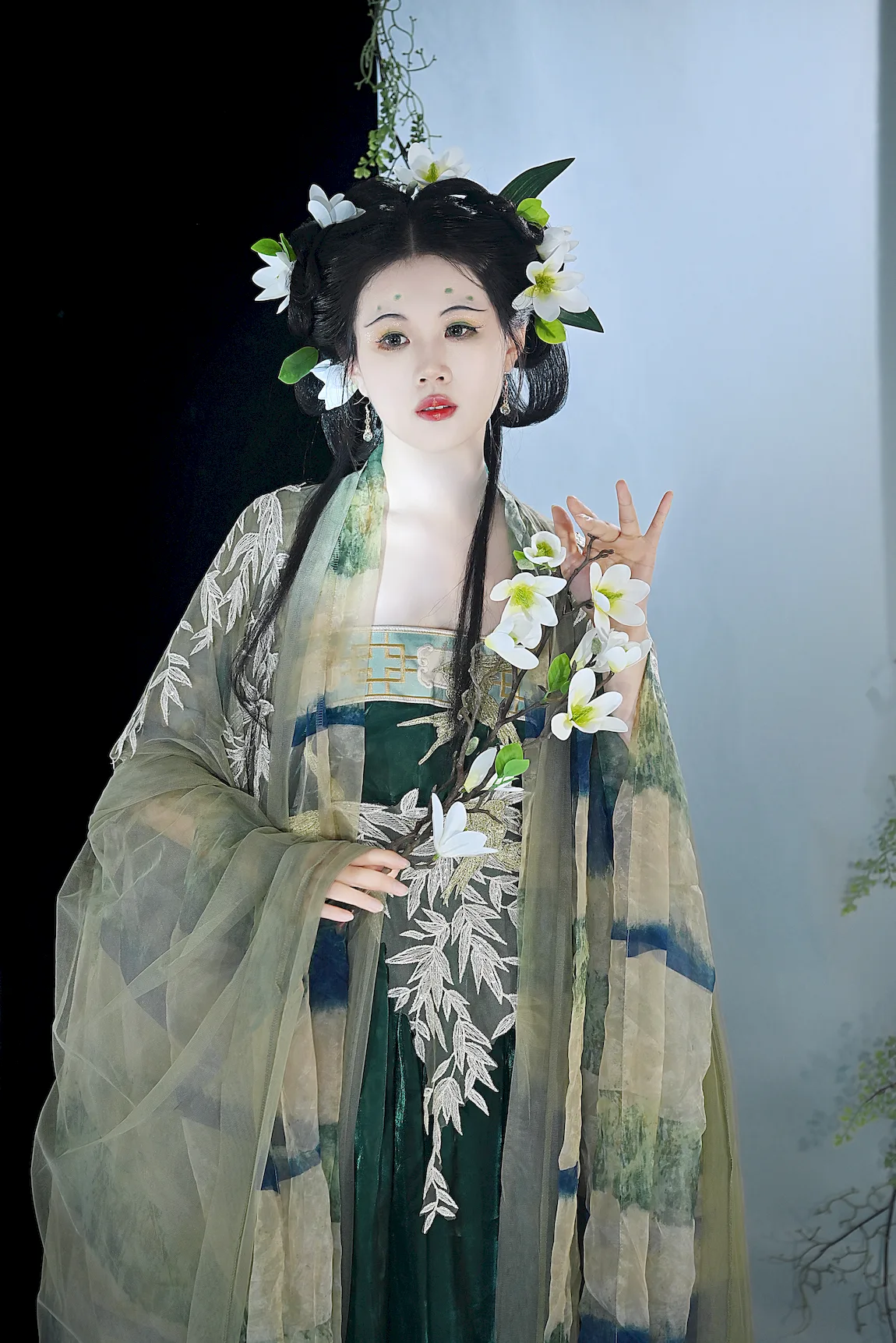 [YITUYU艺图语]2023.07.18 绿 阿靖[21+1P/354MB]