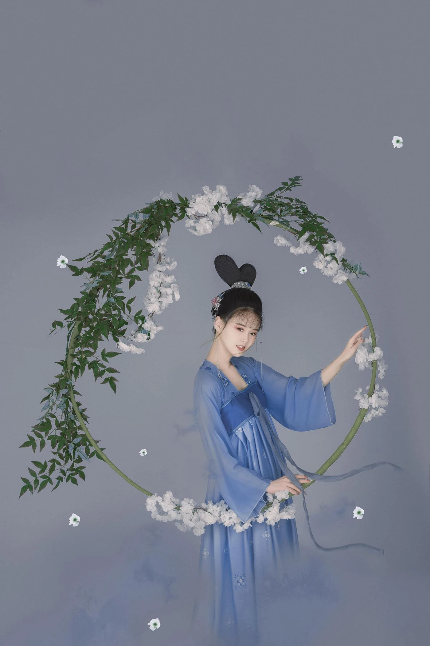[YITUYU艺图语] 2022.02.28 缕青丝 欣宝 [22P/422MB]