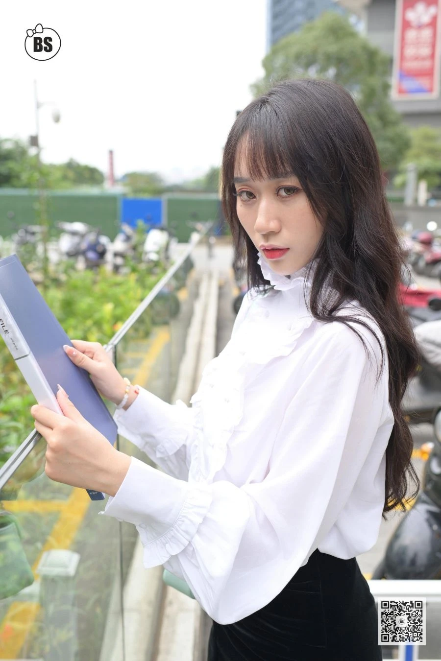 [我丝你想]MX007 美西 公交车站奇遇记2 [71P/7５MB]