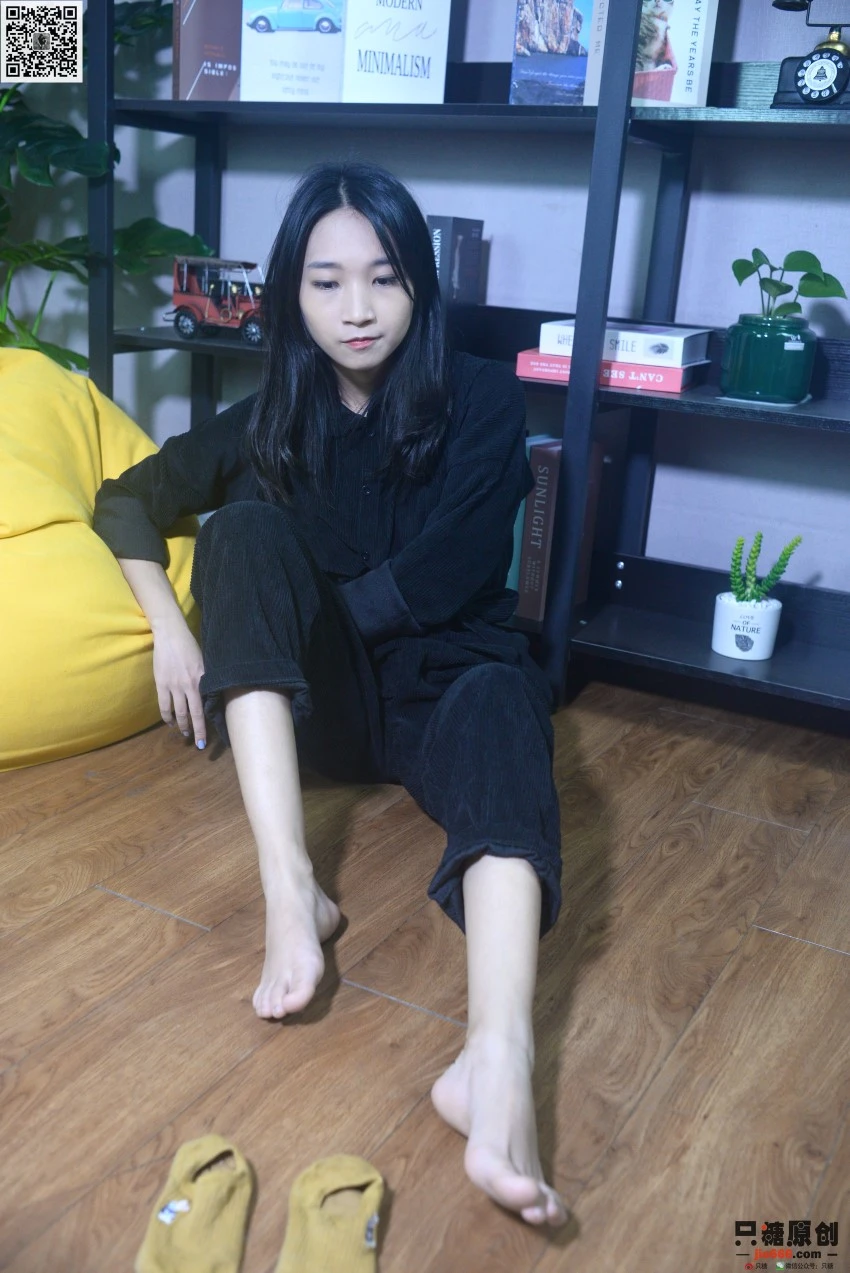 [只糖棉袜]NO.244 绵绵 刚好遇见你 [144P/1V/822MB]