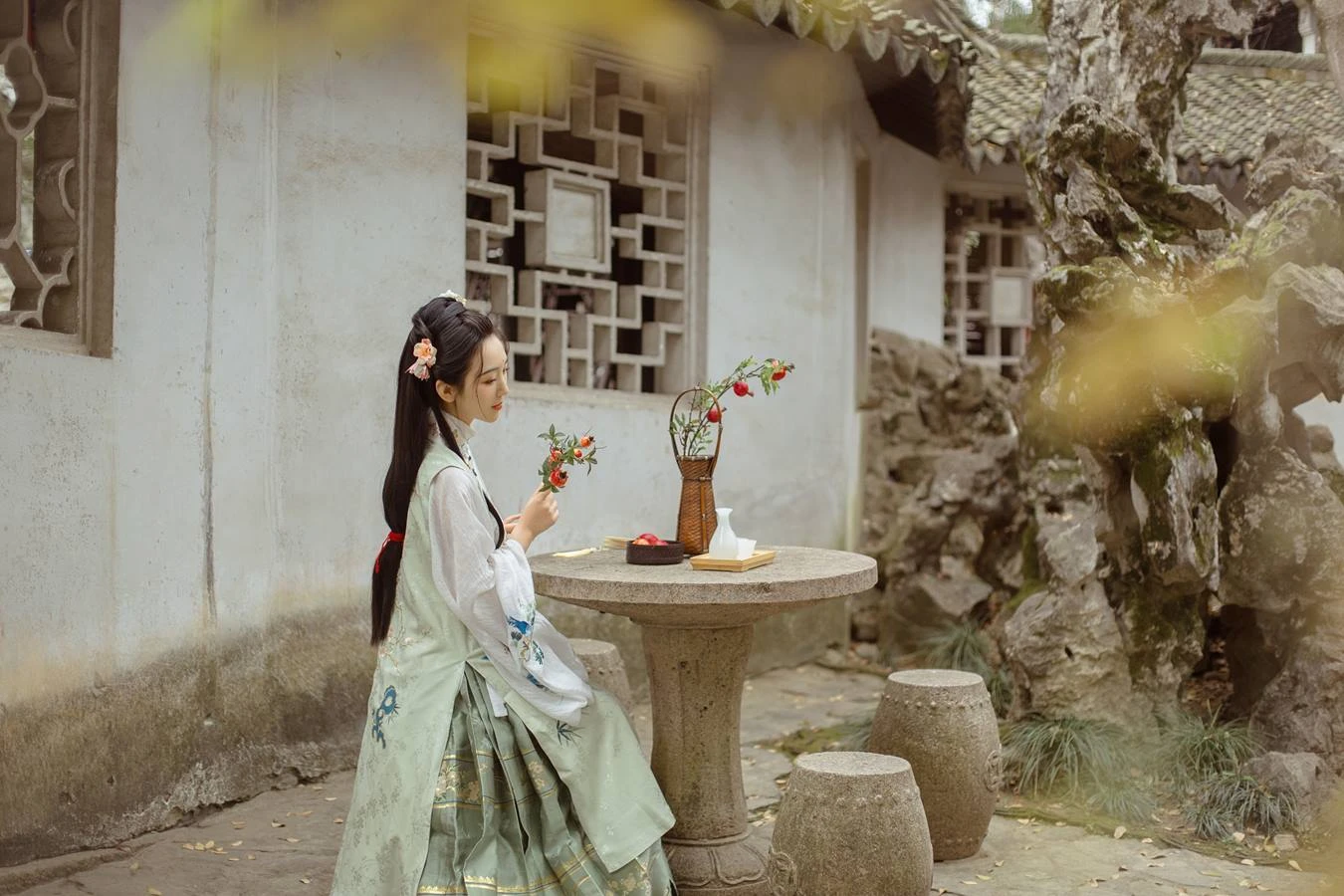[YITUU艺图语] 2022.03.21 浮云吹作雪 有虎牙的腹黑酱 [44P/259MB]