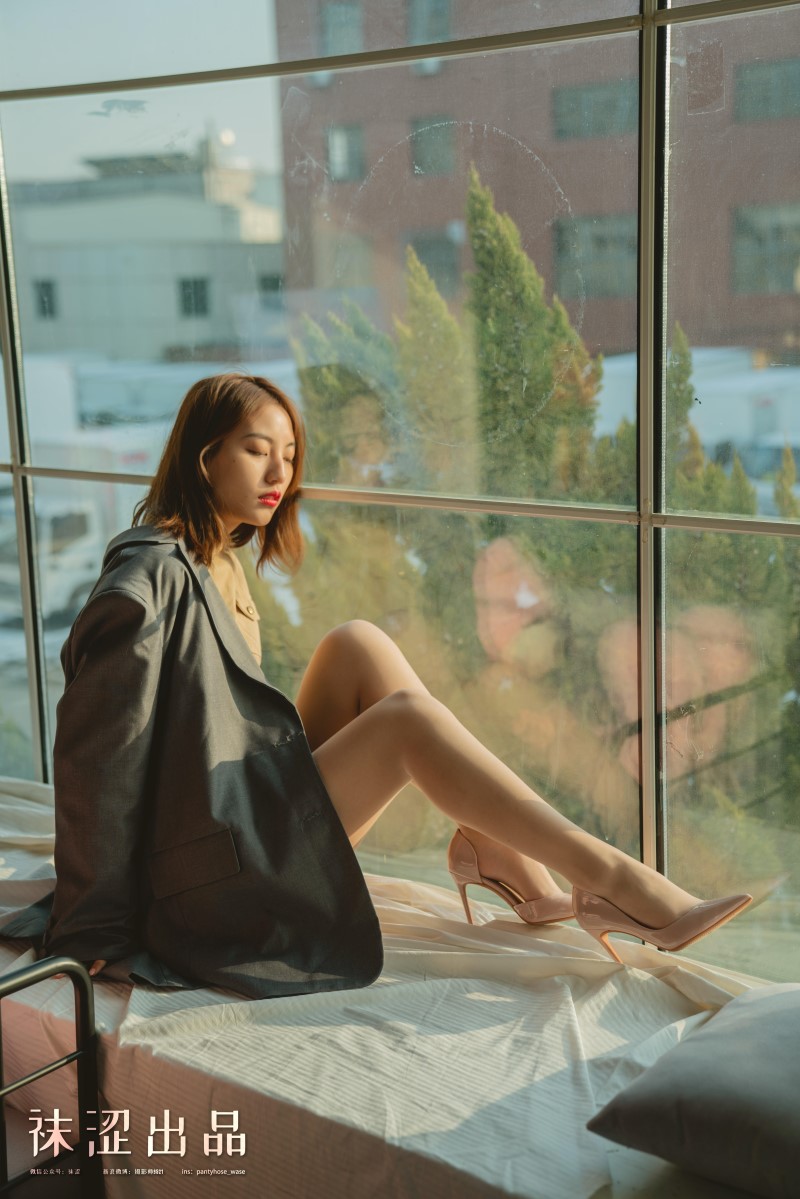 袜涩写真 VOL.080《开心1》[47P/101MB]