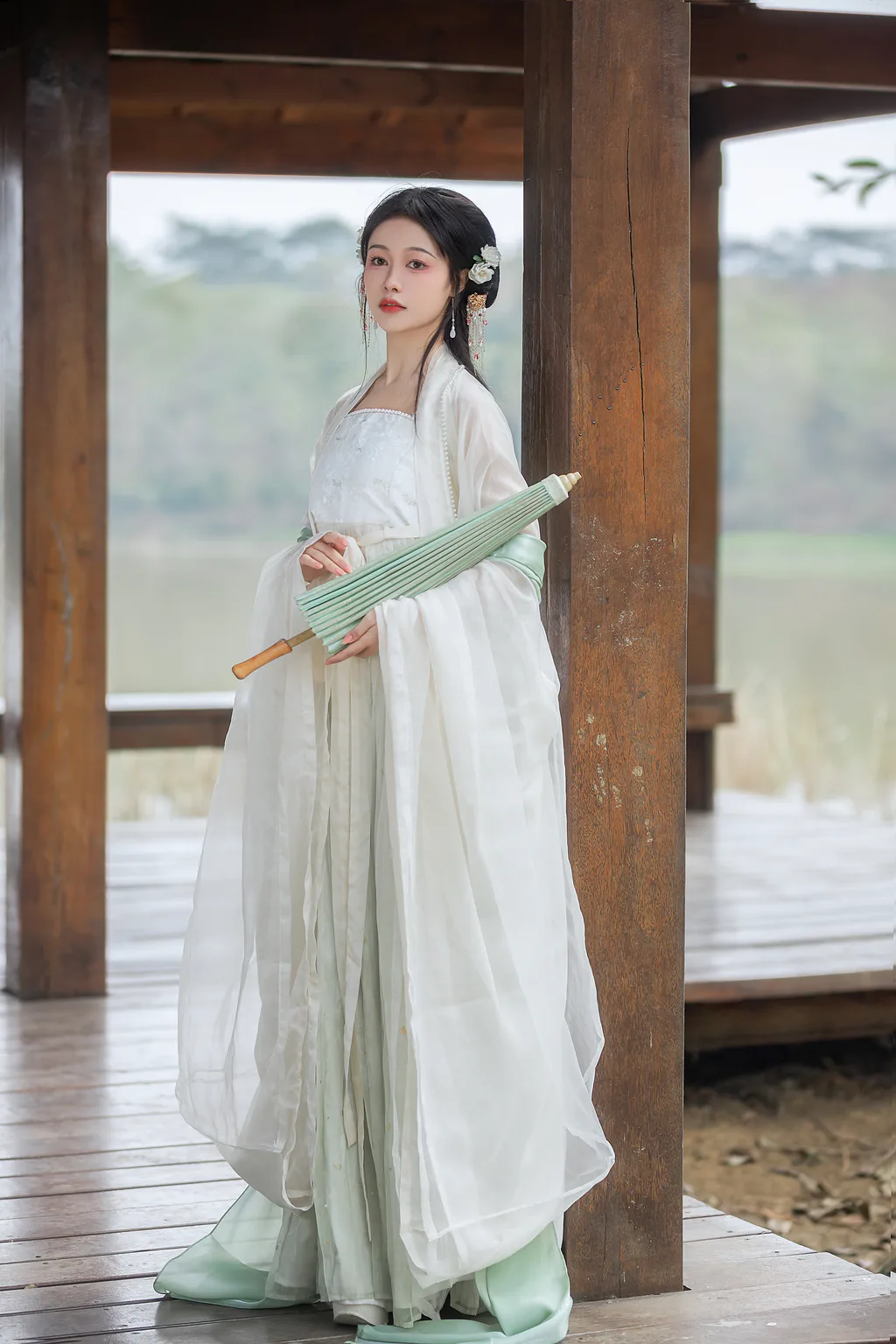 [YITUYU艺图语]2023.02.07 茉莉花 梨一依[21+1P/228MB]