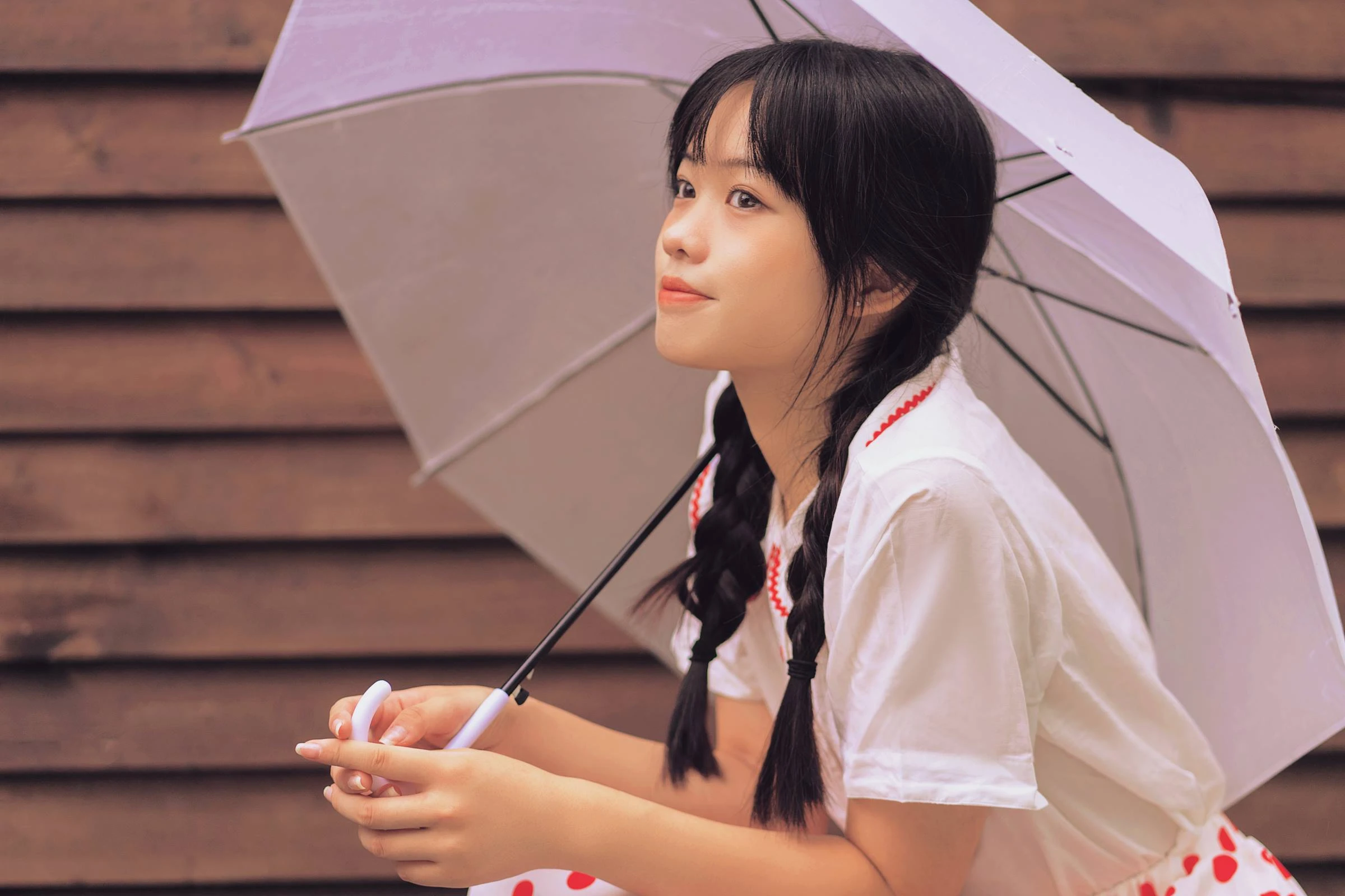 [YITUYU艺图语]2022.10.23 雨季 小泉[26+1P374MB]