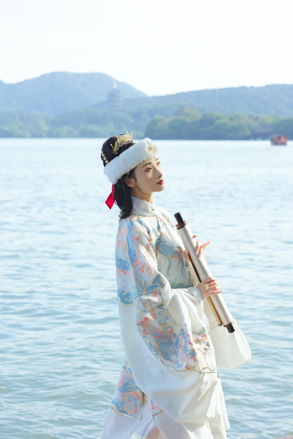 [YITUYU艺图语]2023.03.05 秋游湖心亭 眸小妖[51+1P/474MB]
