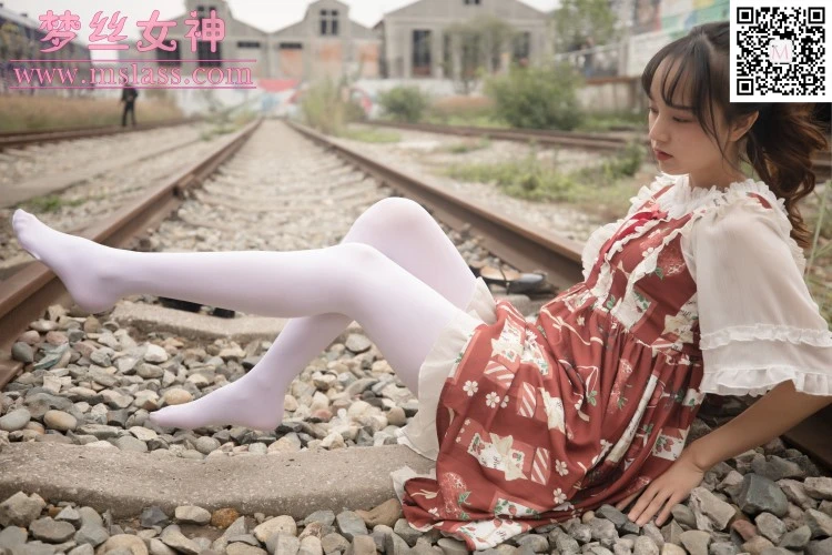 [MSLASS梦丝女神] 2019-10-27 玥玥 白丝洛丽塔 [70P/459MB]