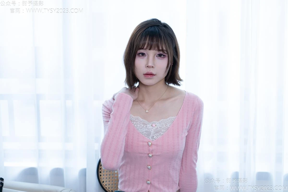 甜予摄影 NO.170 珞珞-板鞋、白棉袜、裸足[130P/2V/9.90GB]