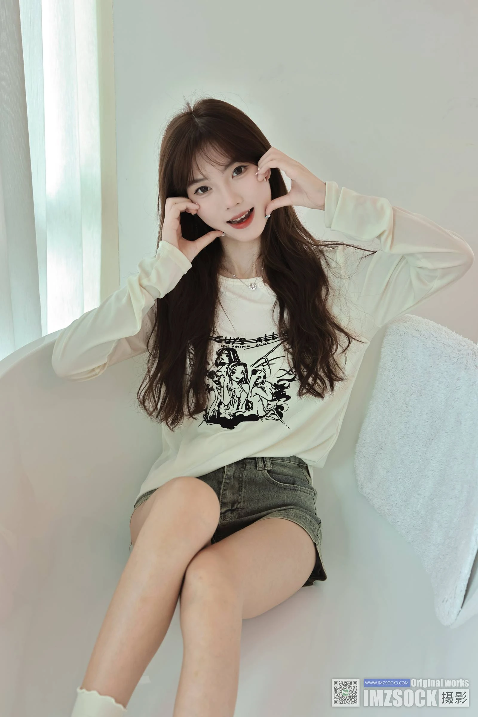[MZSOCK]爱镁足 NO.251 小佳[117P/1V/3.36GB]