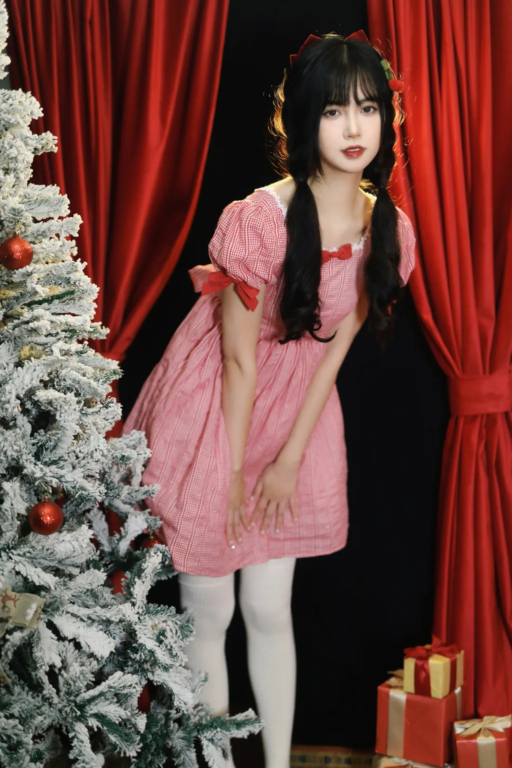 [YITUYU艺图语]2022.12.18 童话里的圣诞节 淺櫻桃奈[24+1P/238MB]