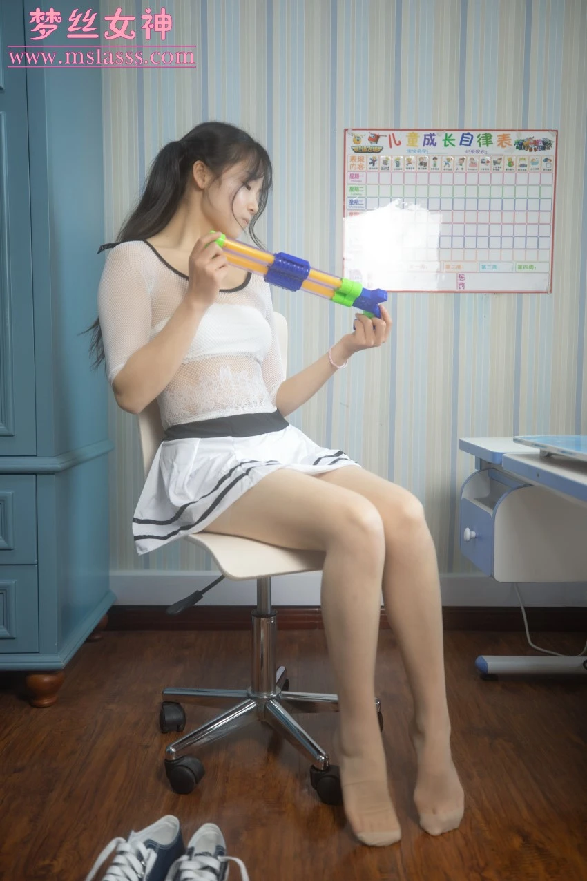 [MSLASS梦丝女神]2021.01.03 灵唯《双马尾杀》[64P/502M]