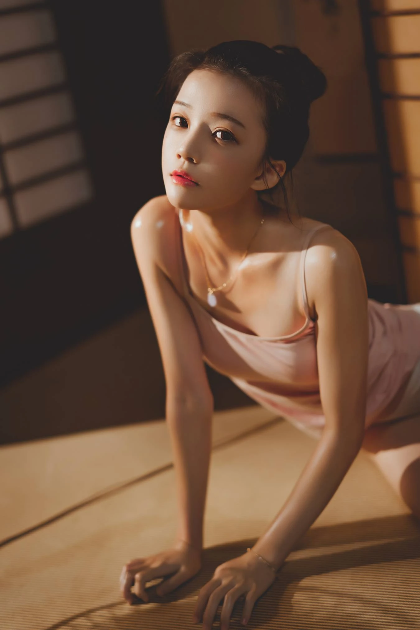 [YITUU艺图语] 2022.05.11 炽夏 桜桃喵 [43P/1.24GB]