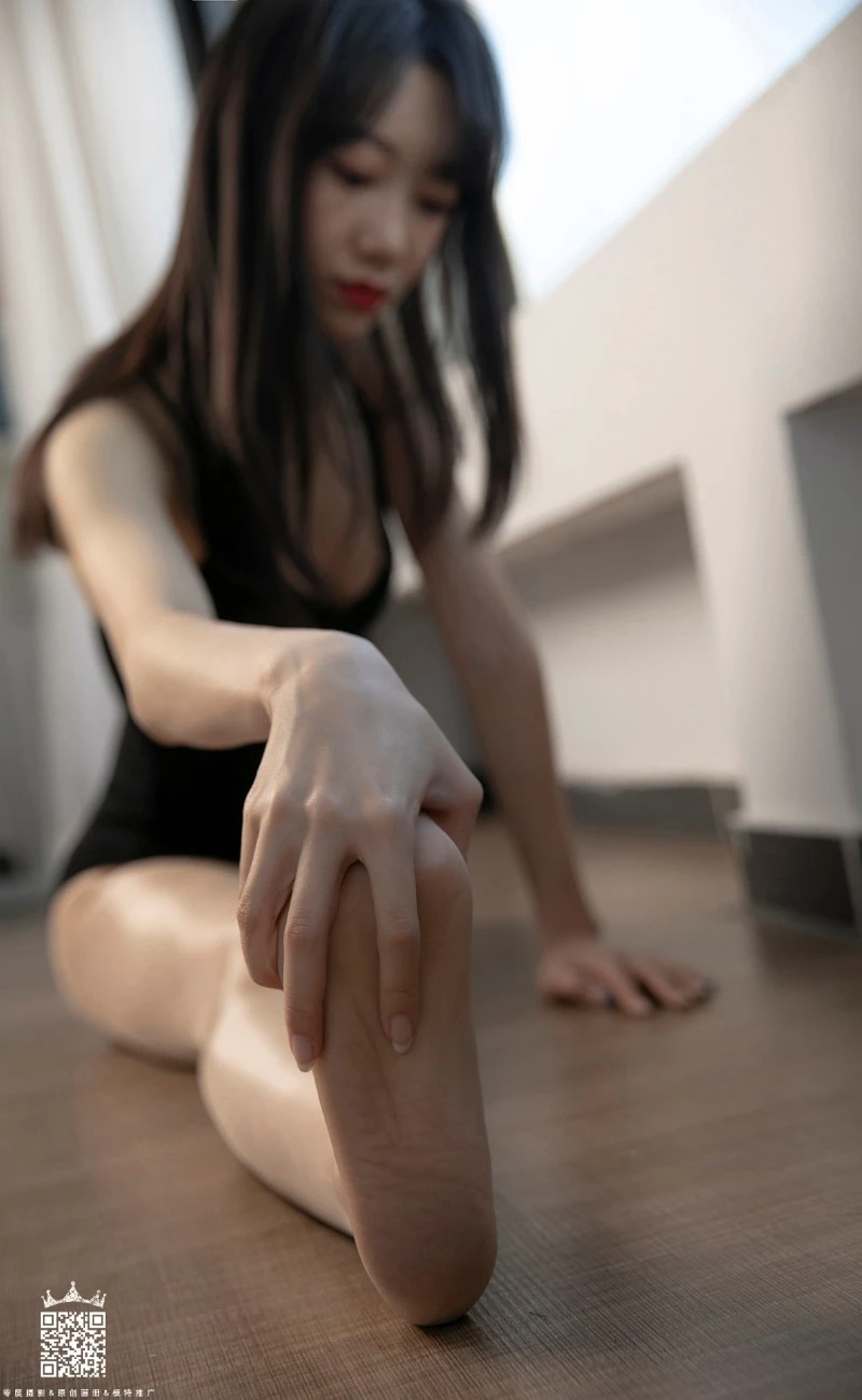 [零度摄影] NO.105 职业模特 鱼子姜 [60P/43M]