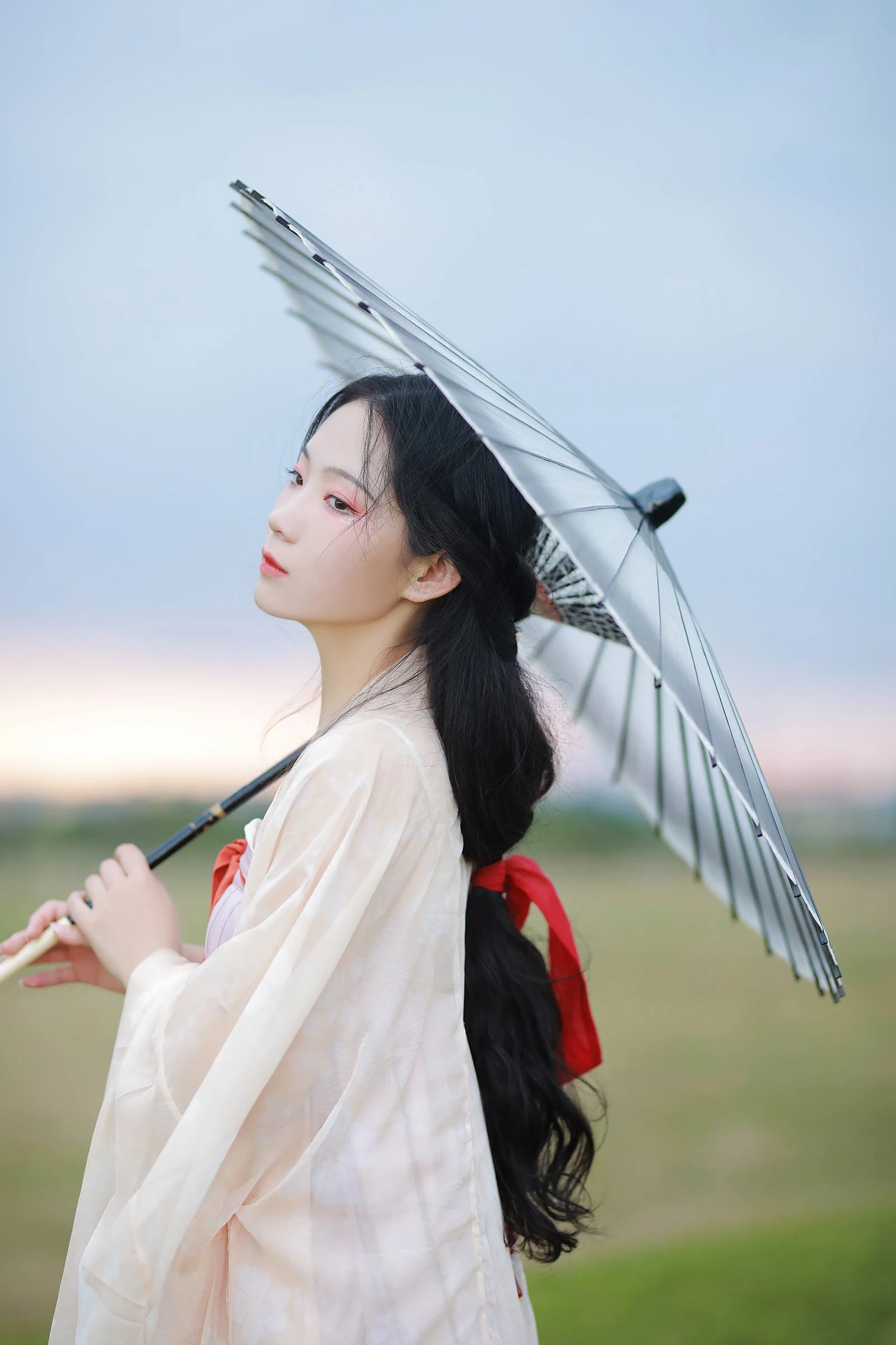 [YITUYU艺图语]2022.09.26 不归客 落花人独立[33+1P/630MB]