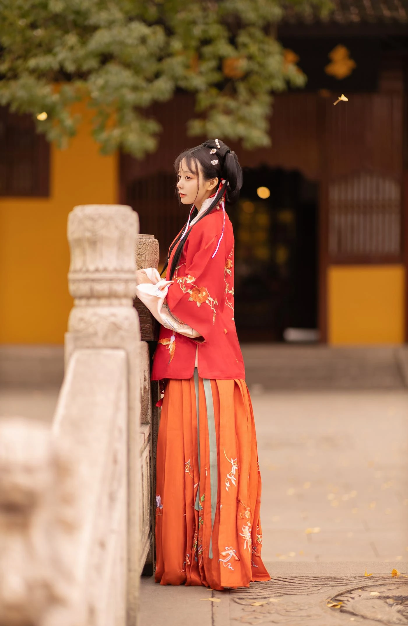 [YITUYU艺图语] 2022.02.24 秋下虞 花骨骨Kitty [25P/177MB]