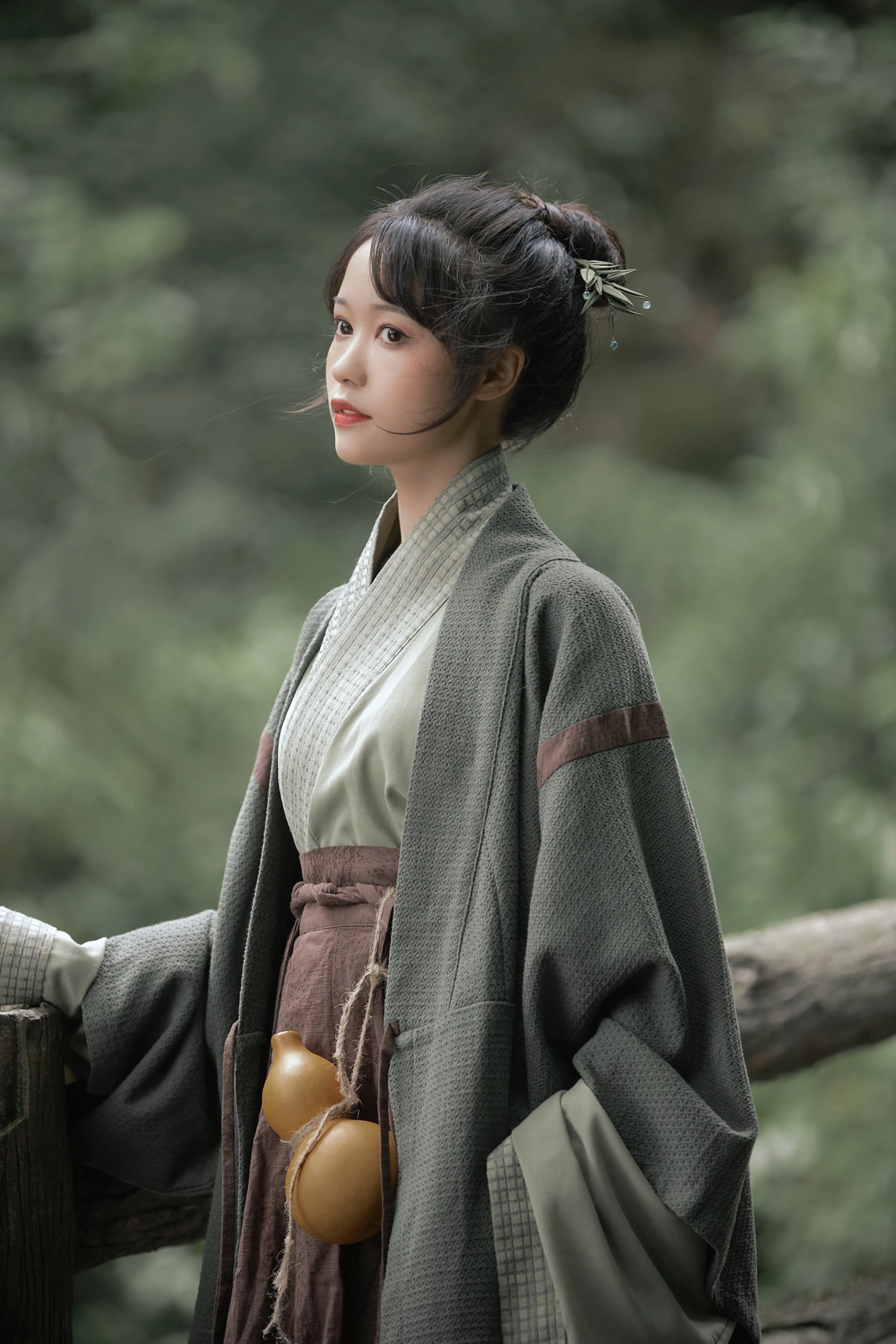 [YITUYU艺图语]2022.08.13 上山 梨一依[37+1P/505MB]