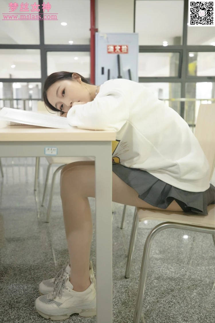 [MSLASS梦丝女神] 2019-11-01 粥粥 舞蹈系女神 [61P/482MB]