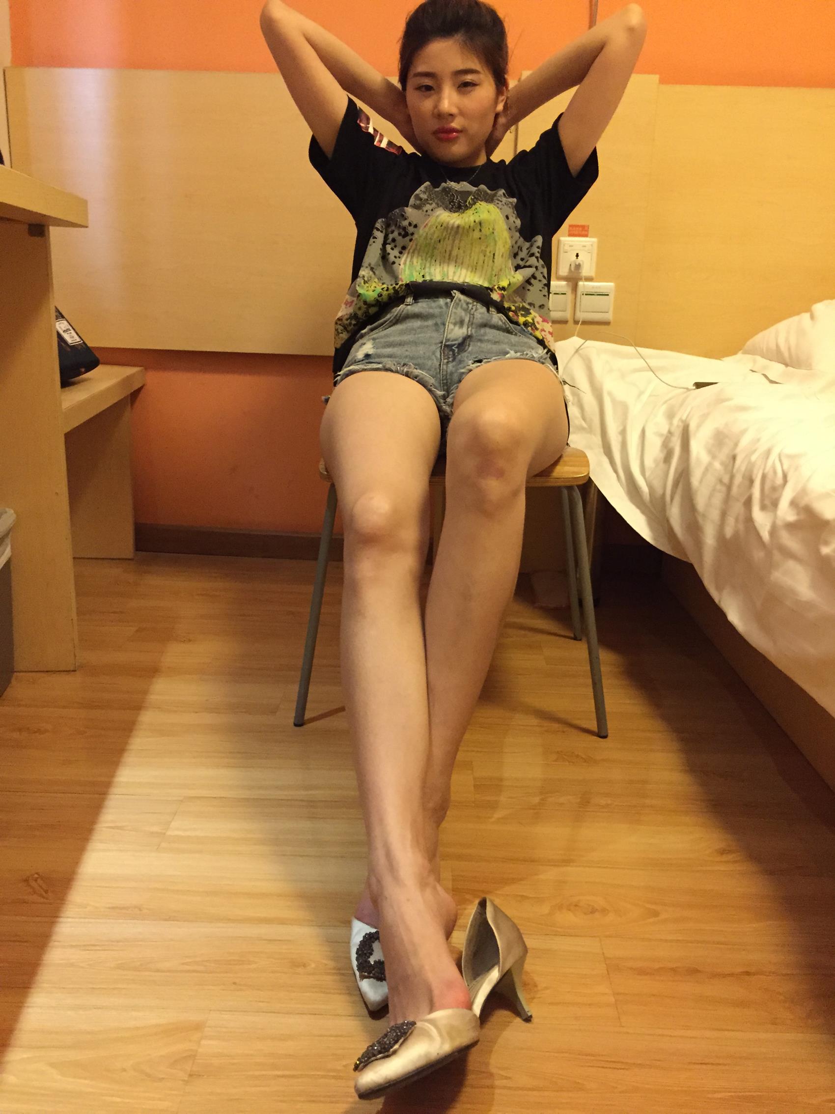 students学生美腿每足 053 Model（绝版珍藏） [214P/247MB]